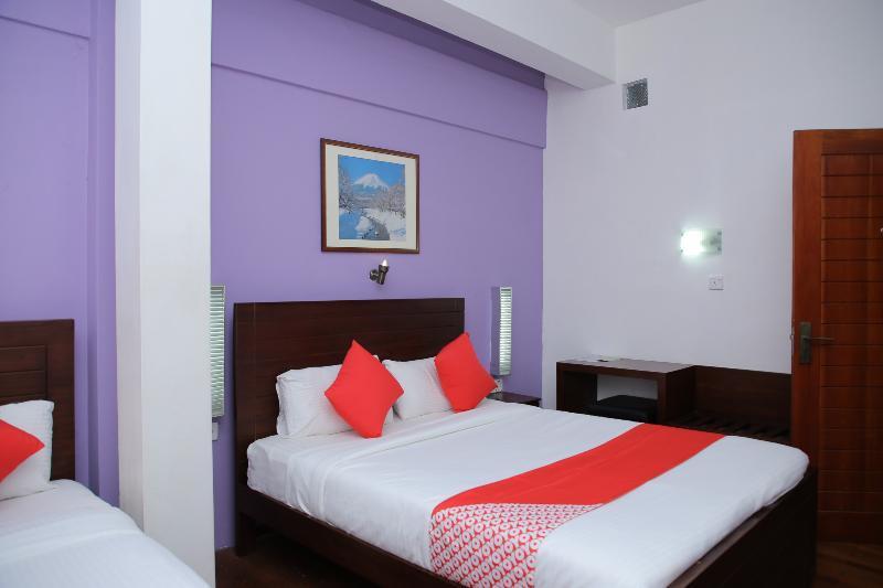 Oyo 256 Subash Hotel Jaffna Exterior photo